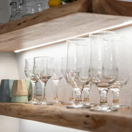 Vagianou Thea Bianco Vívlos